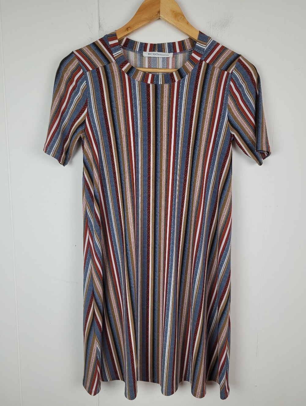 BCBGeneration Size XS Multicolour Striped Short Sleeve Dress